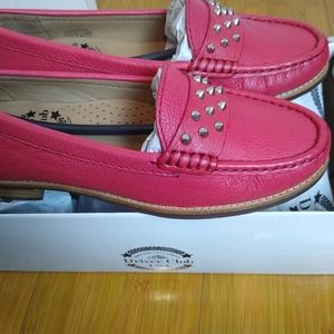 100% leather pink moccasins size 5